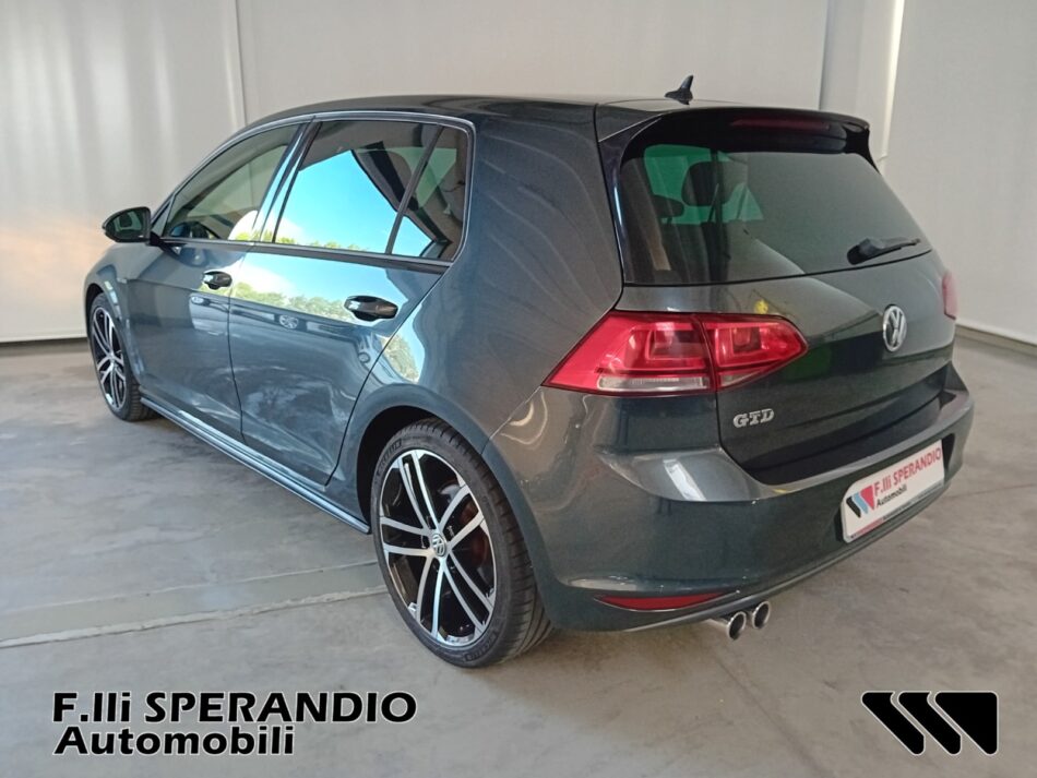 VOLKSWAGEN GOLF GTD 2.0 TDI 5P. BLUEMOTION TECHNOLOGY-Array