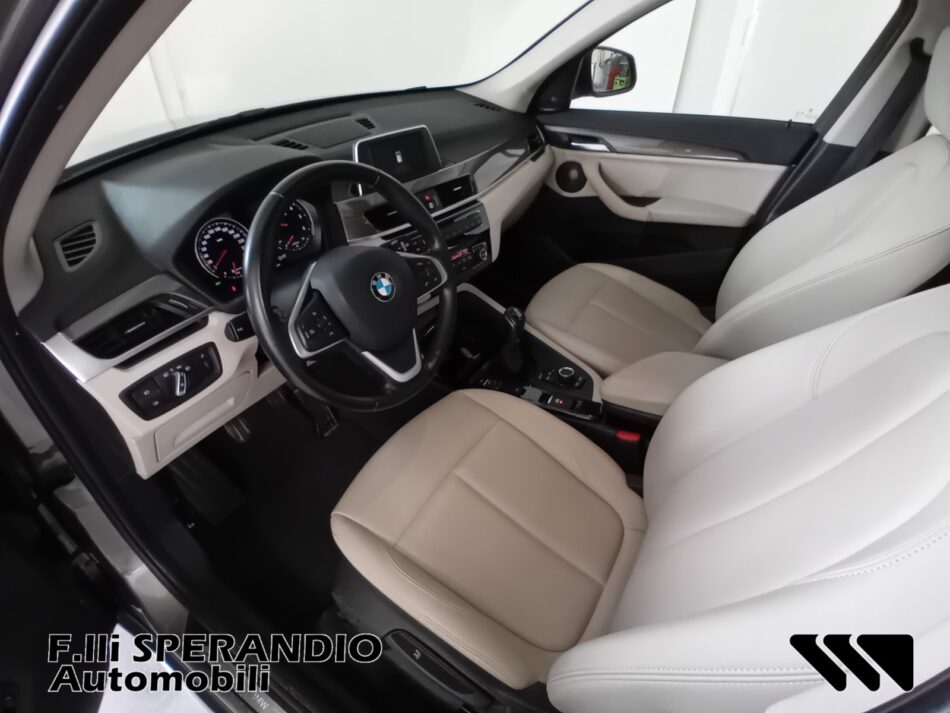 BMW X1 XDRIVE 18D XLINE-Array