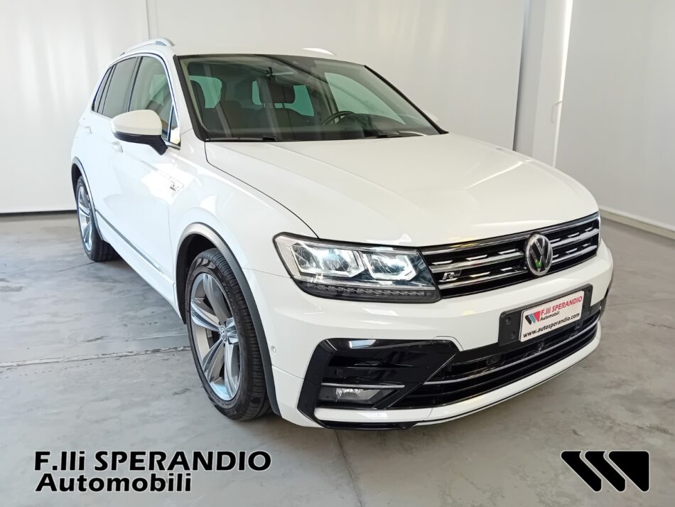 VOLKSWAGEN TIGUAN 2.0TDI DSG SPORT BLUEMOTION TECHNOLOGY-Array