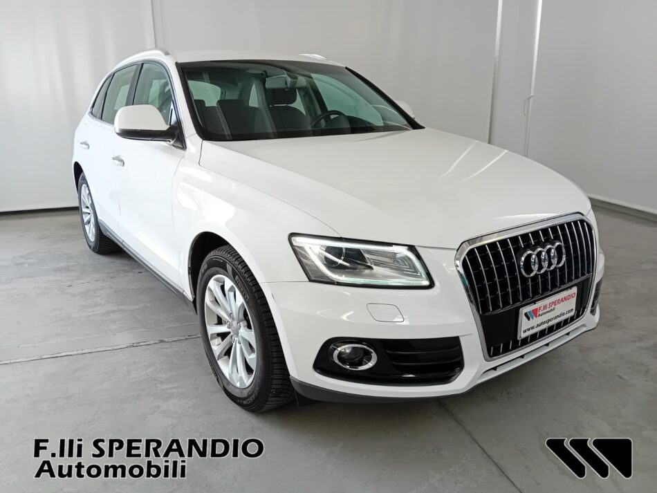 AUDI Q5 2.0TDI 150CV ADVANCED-Array