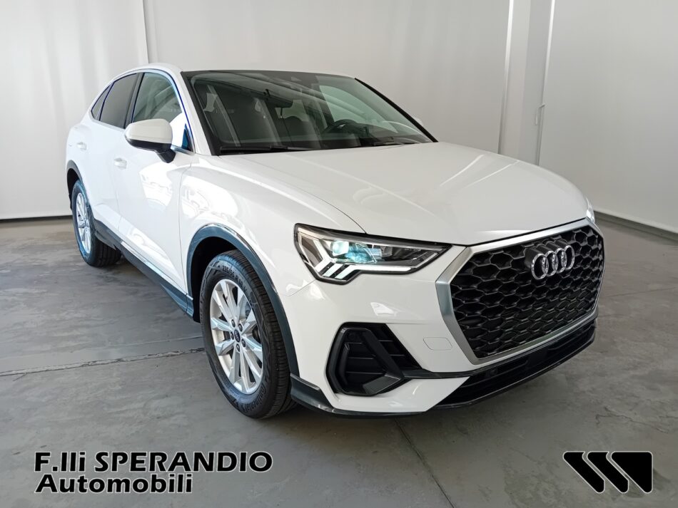 AUDI Q3 SPORTBACK BUSINESS PLUS 35TFSI 150CV S-TRONIC-Array